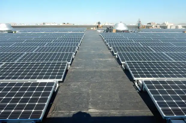 Commercial solar installation